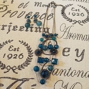 10 inch Teal chunky beaded necklace with earrings